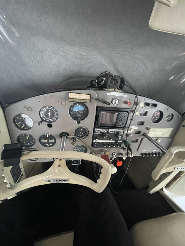 analogue panel with vfr gps